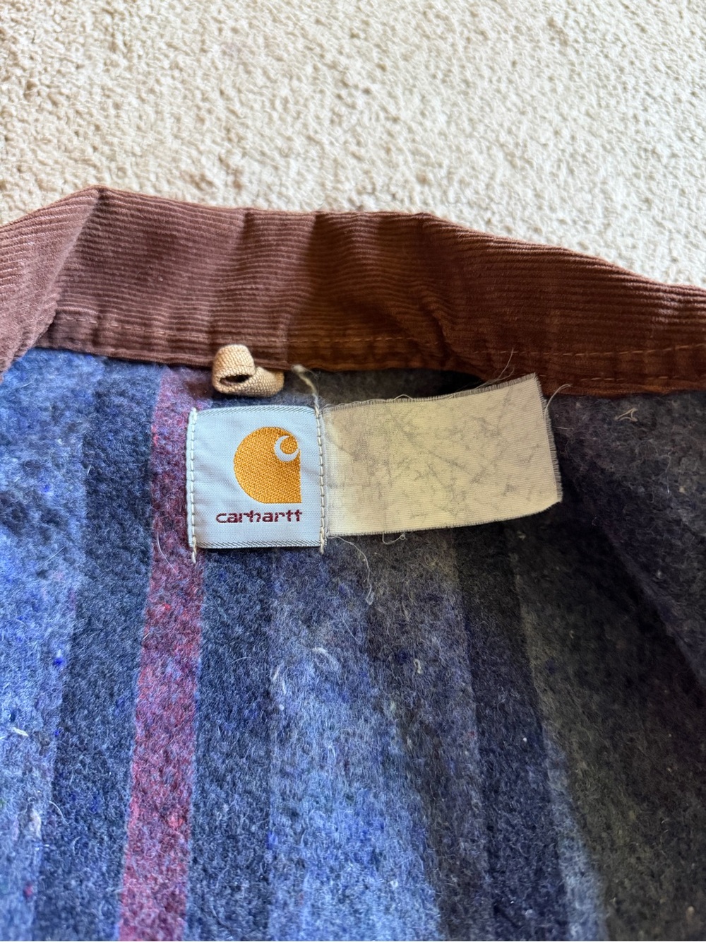 Vintage Carhartt Tan Duck Jacket with Dark Brown Collar - Picture 6 of 9